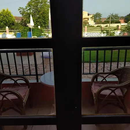 Ektor @swimming Pool 斯达林